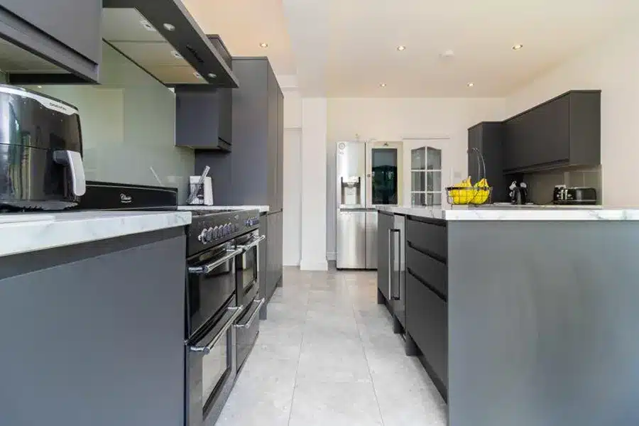 Building Kitchen Extension - Trust Building Services Surrey